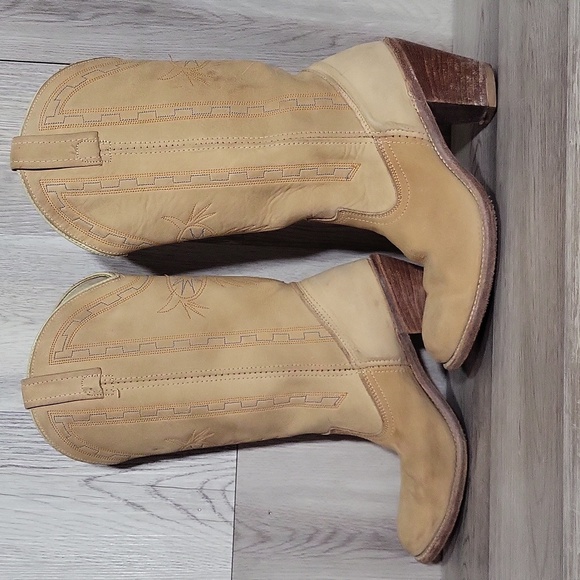 ACME Womens 7.5M Vintage Cowboy Boots Dingo Heeled Dream Catcher Embroidered Tan - Picture 5 of 16